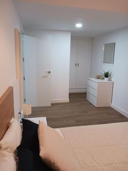 Apartamento Central D Algeciras Luaran gambar